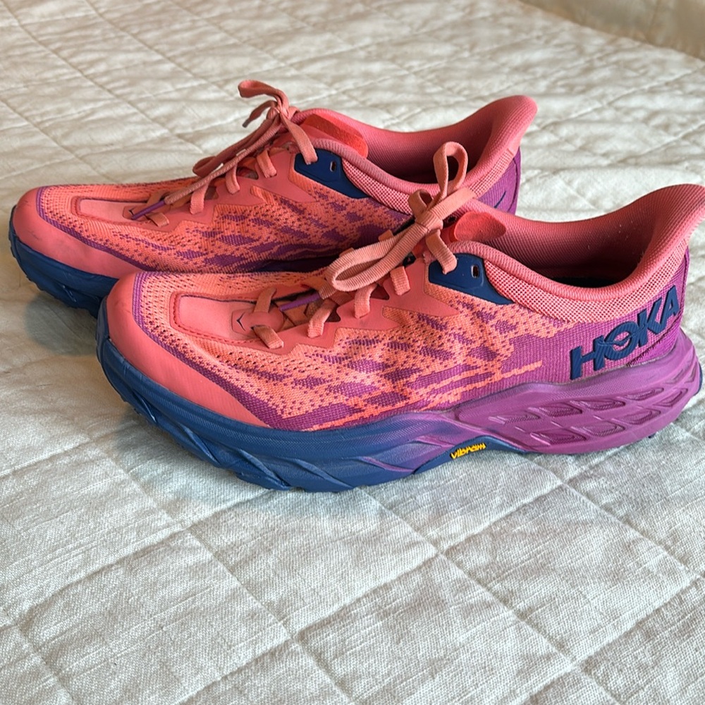 HOKA Speedgoat 5 Women’s 8.5